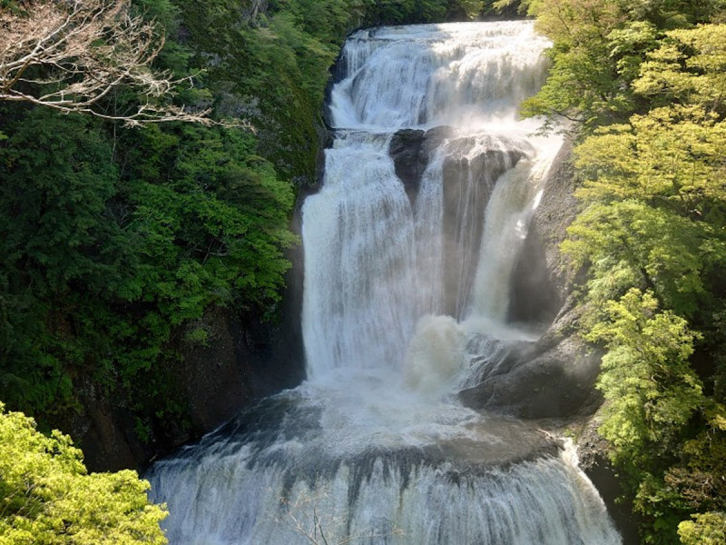 日本三名瀑の一つ大迫力の袋田の滝！！