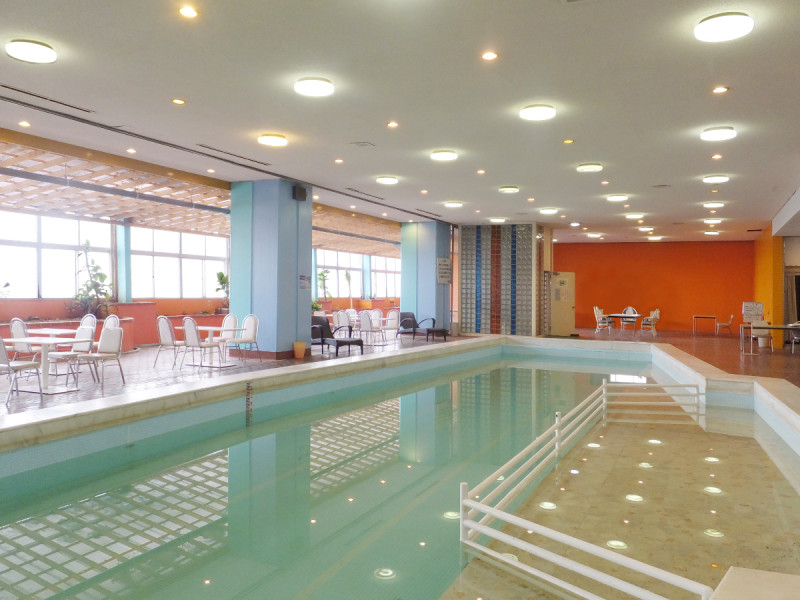夏季限定 屋内プールで遊びませんか 熱海ニューフジヤホテル 公式サイト 熱海温泉旅行 伊東園ホテルズ